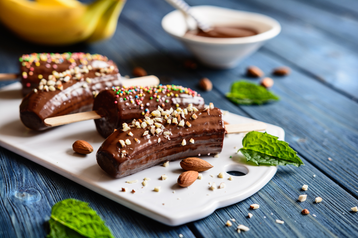Chocolate Frozen Banana Popsicle - SavvyMom