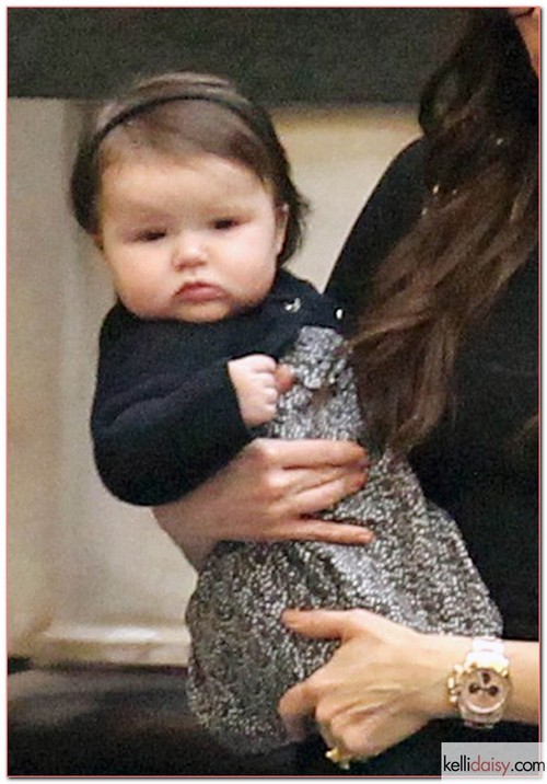 Victoria Beckham Gets Precious Bonding Time With Harper 8569489 Singer Victoria Beckham carries her daughter Harper Seven as they leave The Savoy hotel on January 13, 2012 in London, UK. Victoria got to spend some quality mother and daughter time with Harper at a hotel restaurant while her husband David Beckham and three sons are back home in Los Angeles.
Restriction applies: USA/AUSTRALIA ONLY
FameFlynet, Inc. - Santa Monica, CA, USA - +1 (310) 395-0500