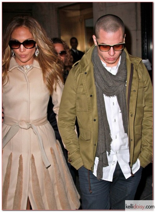 8680251 Singer Jennifer Lopez and her boy toy Casper Smart dined out at Cipriani after an appearance on the "David Letterman Show." The two of them then rushed back to Jen's hotel in New York, New York on January 30, 2012.
 FameFlynet, Inc. - Santa Monica, CA, USA - +1 (818) 307-4813