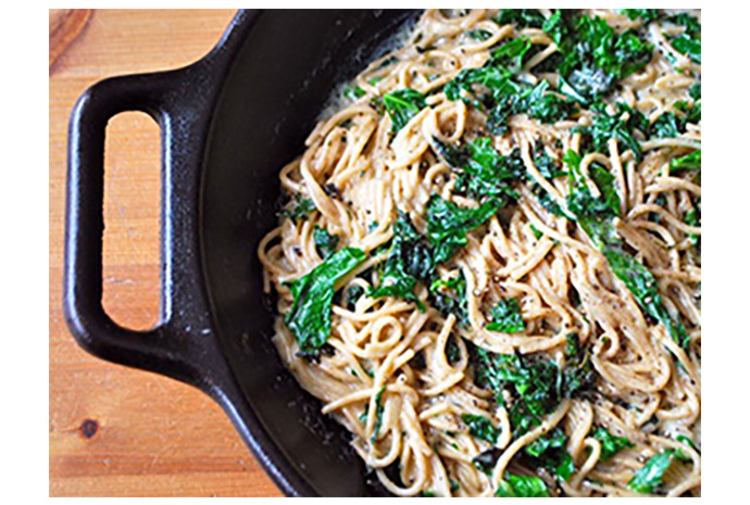Every Mom needs a back-pocket recipe that's both quick and wholesome. This pasta dish fits the bill perfectly. If your kids fear the long, leafy kale ribbons taking centre stage in this dish, chop them up finely and call them “herbs”.