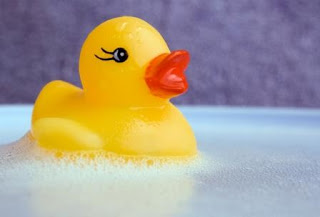 rubber-ducky-in-tub