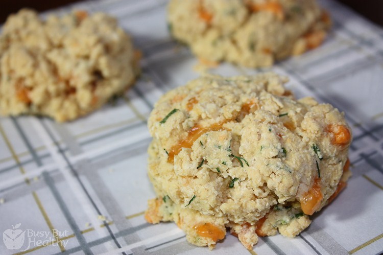 cheddar-herb-biscuits-750