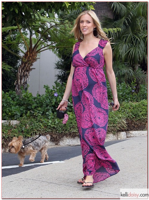 Pregnant reality star Kristin Cavallari out walking her dog in West Hollywood, California on March 23, 2012.