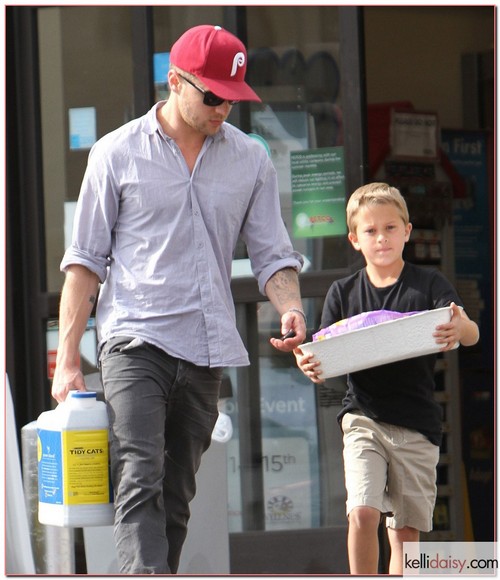 'Straight A's' actor Ryan Phillippe and his son Deacon picking up supplies for their pet cat at Petco in Beverly Hills, California on March 23, 2012.