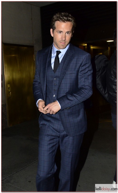 Actor Ryan Reynolds was looking super chic as he left an office building in New York, New York on March 28, 2012.