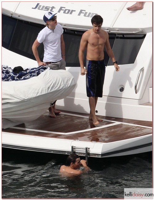 Zayn Malik, Niall Horan, Harry Styles, Liam Payne and Louis Tomlinson from the band One Direction enjoying a swim and some relaxation on the yacht 'Just For Fun' in Sydney, Australia on April 9, 2012. RESTRICTIONS APPLY: USA ONLY