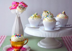 Teacup Birthday Cupcakes - SavvyMom