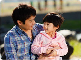 Asian_father_daughter_BRAND_PHO_EN