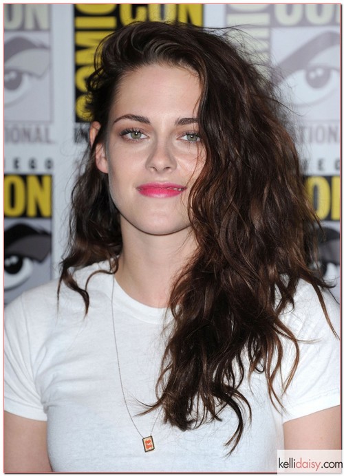 "The Twilight Saga: Breaking Dawn - Part 2" At San Diego Comic-Con 2012 50830694 Celebrities attend 'The Twilight Saga: Breaking Dawn Part 2' during Comic-Con International 2012 at San Diego Convention Center on July 12, 2012 in San Diego, California. Celebrities attend 'The Twilight Saga: Breaking Dawn Part 2' during Comic-Con International 2012 at San Diego Convention Center on July 12, 2012 in San Diego, California.
Pictured: Kristen Stewart FameFlynet, Inc - Beverly Hills, CA, USA - +1 (818) 307-4813