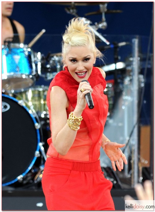 50844188 No Doubt performs on ABC's "Good Morning America" show in Central Park on July 27, 2012 in New York City, New York. Gwen Stefani looked amazing in her bright red outfit as she sang her little heart out. No Doubt performs on ABC's "Good Morning America" show in Central Park on July 27, 2012 in New York City, New York. Gwen Stefani looked amazing in her bright red outfit as she sang her little heart out. FameFlynet, Inc - Beverly Hills, CA, USA - +1 (818) 307-4813