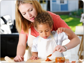 Mom_and_toddler_making_pizza_BRAND_PHO_EN