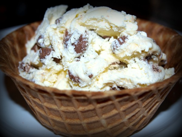 peanut-butter-cup-ice-cream-e1341451569612 peanut-butter-cup-ice-cream-e1341451569612