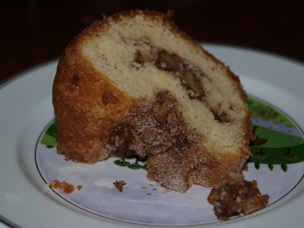 sour-cream-coffee-cake-e1342986541597