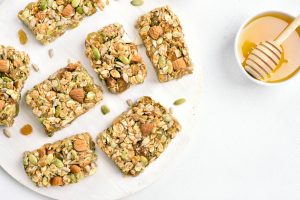 No-Bake Homemade Cereal Bars - SavvyMom