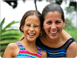 Mom_daughter_bathing_suits_BRAND_PHO_EN