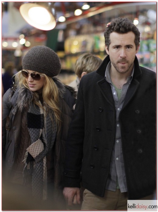 50627971 12-21-11 Vancouver, Canada

Actors Ryan Reynolds and Blake Lively hold hands as they walk side by side through the Granville Island Public Market in Vancouver. The couple strolled through the market with Ryan's mother Tammy tagging along. The couple are spending the holidays with Ryan's family in Vancouver this year...

EXCLUSIVE PIX by Flynet ©2011
818-307-4813  Nicolas FameFlynet, Inc - Beverly Hills, CA, USA - +1 (818) 307-4813