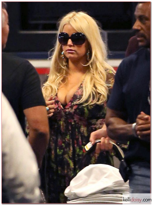 50883272 Jessica Simpson, her fiance Eric Johnson and their daughter Maxwell arriving on a flight from New York City at LAX airport in Los Angeles, California on September 11, 2012. Jessica Simpson, her fiance Eric Johnson and their daughter Maxwell arriving on a flight from New York City at LAX airport in Los Angeles, California on September 11, 2012. FameFlynet, Inc - Beverly Hills, CA, USA - +1 (818) 307-4813