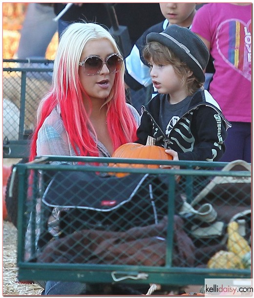 50915905 Singer Christina Aguilera and her boyfriend Matthew Rutler take her son Max Bratman to the Mr. Bones Pumpkin Patch in West Hollywood, California on October 14, 2012. FameFlynet, Inc - Beverly Hills, CA, USA - +1 (818) 307-4813