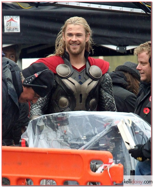 50942408 Australian actor Chris Hemsworth, in full superhero costume, films the highly anticipated "Thor 2" on November 12, 2012 in London, England. FameFlynet, Inc - Beverly Hills, CA, USA - +1 (818) 307-4813 RESTRICTIONS APPLY: USA ONLY