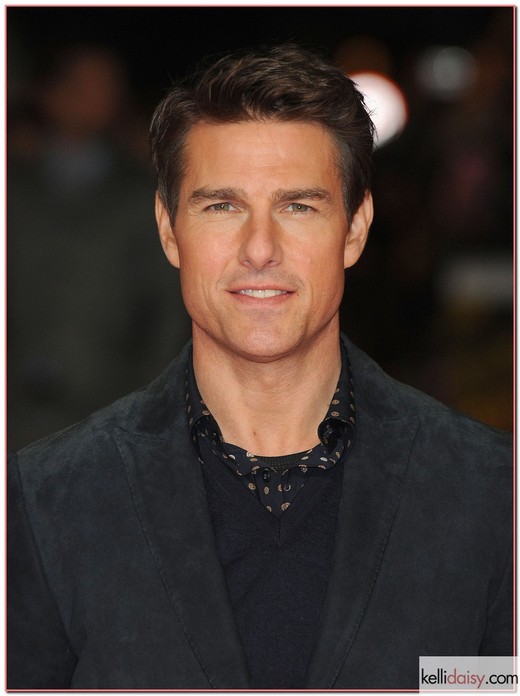 50966685 Tom Cruise attends the world premiere of 'Jack Reacher' at The Odeon Leicester Square on December 10, 2012 in London, England. FameFlynet, Inc - Beverly Hills, CA, USA - +1 (818) 307-4813 RESTRICTIONS APPLY: USA ONLY