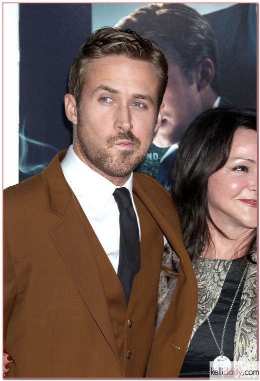 "Gangster Squad" - Los Angeles Premiere 50984880 Celebrities arrive at the 'Gangster Squad' premiere at Grauman's Chinese Theatre on January 7, 2013 in Hollywood, California. Celebrities arrive at the 'Gangster Squad' premiere at Grauman's Chinese Theatre on January 7, 2013 in Hollywood, California.
Pictured: Ryan Gosling, Donna Gosling FameFlynet, Inc - Beverly Hills, CA, USA - +1 (818) 307-4813