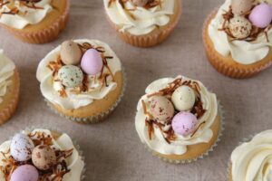 Celebrate Easter with these Easter Bunny and Chocolate Nest Cupcakes - SavvyMom