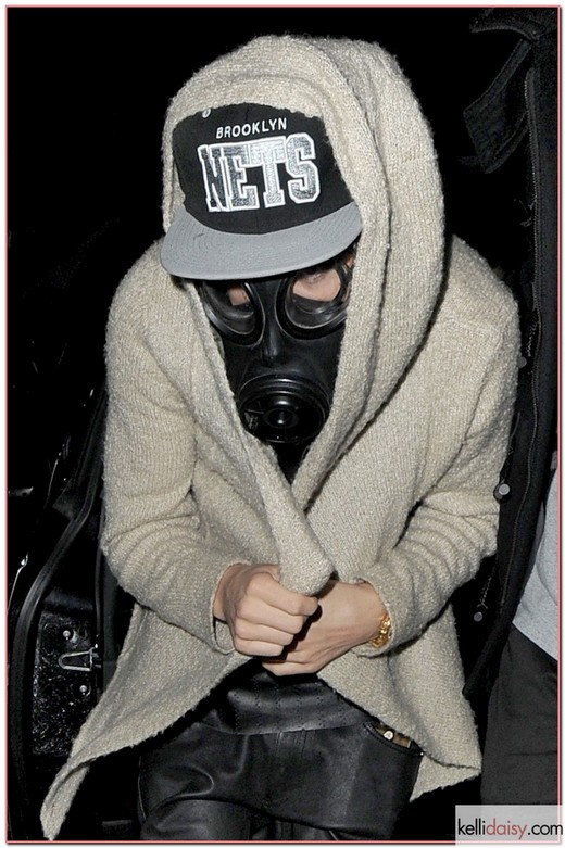 Masked Justin Bieber On A Night Out In London 51031956 Singer Justin Bieber seen on a night out at Mr Chows, arriving with a mask on March 6, 2013. The teen sensation is then seen heading to 45 Park Lane in London. The Mask doesn't do much to hide the popular singer from adoring crowds. FameFlynet, Inc - Beverly Hills, CA, USA - +1 (818) 307-4813 RESTRICTIONS APPLY: USA ONLY