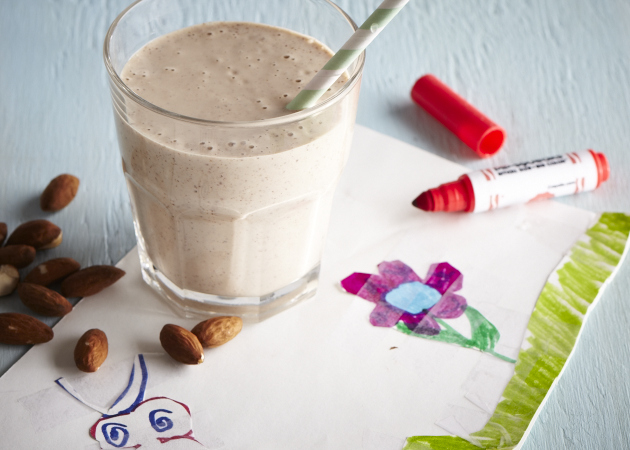 Almond-Smoothie-24549