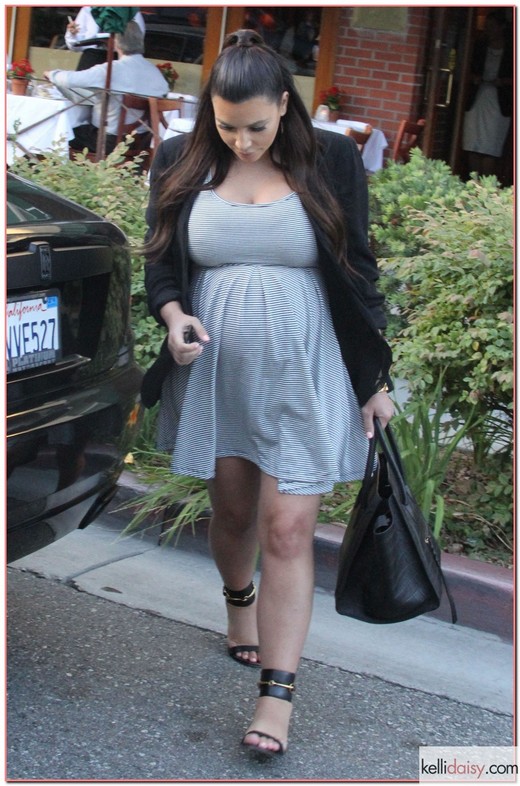 51114678 Pregnant reality star Kim Kardashian out for lunch at La Scala in Beverly Hills, California on May 29, 2013. FameFlynet, Inc - Beverly Hills, CA, USA - +1 (818) 307-4813