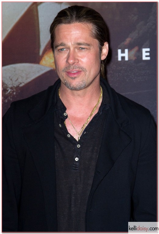 51125818 Celebrities attend the 'World War Z' Australian Premiere at the Star on June 9, 2013 in Sydney, Australia. Celebrities attend the 'World War Z' Australian Premiere at the Star on June 9, 2013 in Sydney, Australia.
Pictured: Brad Pitt FameFlynet, Inc - Beverly Hills, CA, USA - +1 (818) 307-4813 RESTRICTIONS APPLY: USA ONLY