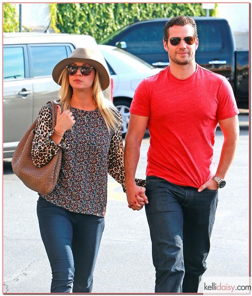 51146174 'Big Bang Theory' actress Kaley Cuoco and 'Man Of Steel' actor Henry Cavill are officially dating. The pair was seen holding hands as they stopped by a grocery store in Los Angeles, California on July 3, 2013. FameFlynet, Inc - Beverly Hills, CA, USA - +1 (818) 307-4813