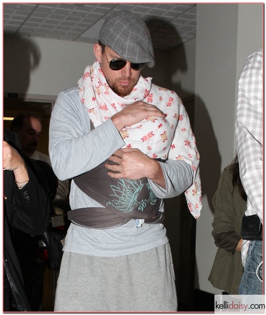 51148857 'White House Down' actor Channing Tatum, wife Jenna Dewan and their newborn daughter Everly departing on a flight at LAX airport in Los Angeles, California on July 7, 2013. FameFlynet, Inc - Beverly Hills, CA, USA - +1 (818) 307-4813