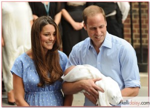 51162124 The Duke of Cambridge, Prince William and Kate Middleton, Duchess of Cambridge leave St Mary's Hospital on July 23, 2013 after having a baby boy in London, England. The couple proudly showed off their new born to the waiting public. FameFlynet, Inc - Beverly Hills, CA, USA - +1 (818) 307-4813 RESTRICTIONS APPLY: USA ONLY