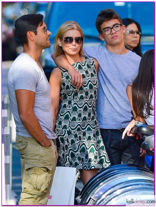 51221096 Talk show host Kelly Ripa and husband Mark Consuelos spending the day shopping and eating at Cafe Gitane with their kids Michael, Lola and Joaquin in New York City, New York on September 29, 2013 FameFlynet, Inc - Beverly Hills, CA, USA - +1 (818) 307-4813