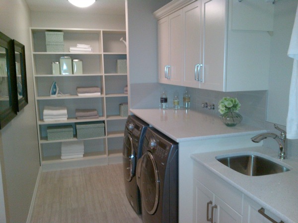 Functional-Laundry-Room_2