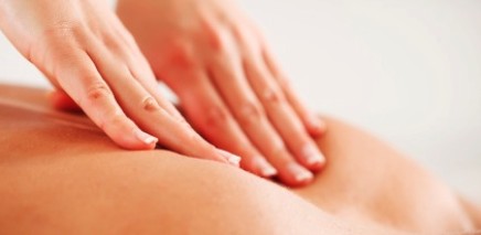 Check out these affordable, soothing massages at student clinics. Find out more. 