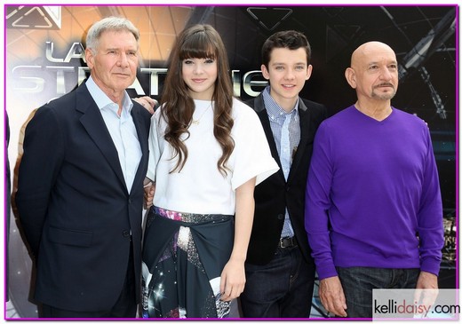 51223261 Celebrities attend the 'Ender's Game' Photocall at the Mandarin Hotel in Paris on October 2, 2013 in Paris, France. Celebrities attend the 'Ender's Game' Photocall at the Mandarin Hotel in Paris on October 2, 2013 in Paris, France.
Pictured: Harrison Ford, Hailee Steinfeld, Asa Butterfield, Ben Kingsley FameFlynet, Inc - Beverly Hills, CA, USA - +1 (818) 307-4813 RESTRICTIONS APPLY: USA ONLY