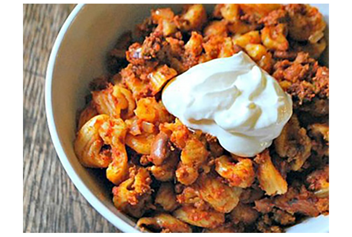 Slow Cooker Chili Mac and Cheese