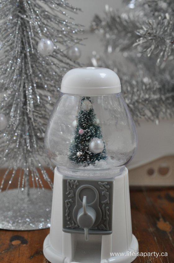 gumballmachinesnowglobe8 gumballmachinesnowglobe8