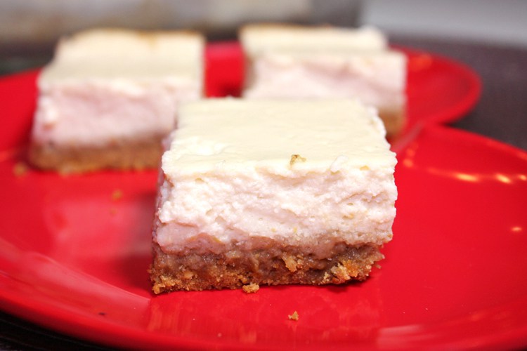 Cheesecake-Protein-Bars_3 Cheesecake-Protein-Bars_3