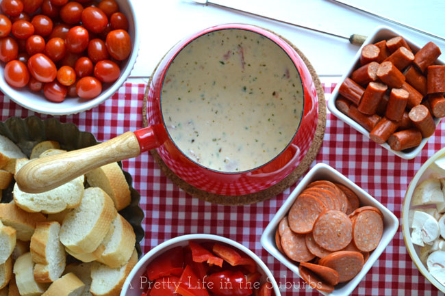 Easy-Pizza-Fondue-3A-Pretty-Life Easy-Pizza-Fondue-3A-Pretty-Life