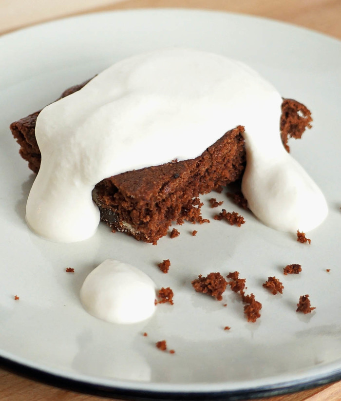 gluten-free-brownie-700x823