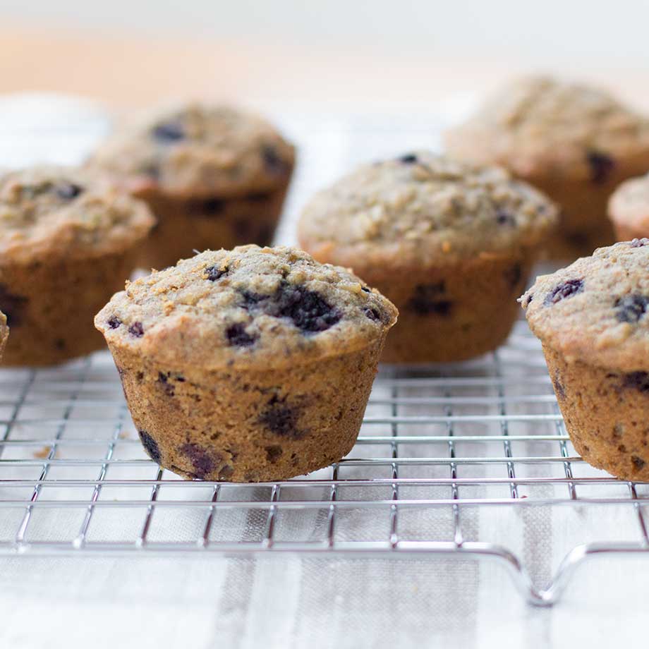 BlueberryOatmealMuffins