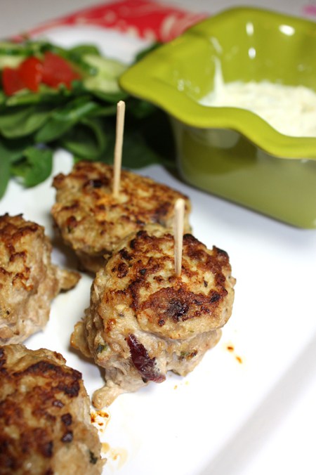 Pesto-Cranberry-Turkey-Meatballs_2 Pesto-Cranberry-Turkey-Meatballs_2