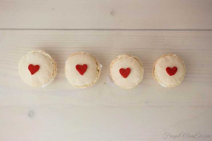 Valentine-Macarons-2