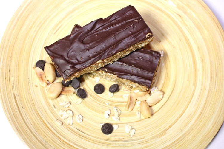 No-Bake-Peanut-Chocolate-Protein-Bars_3