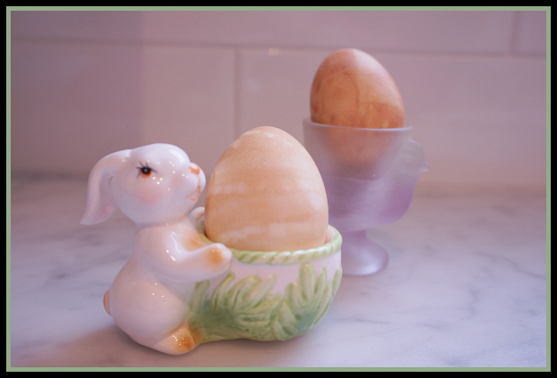 vegetabledyedEastereggs1 vegetabledyedEastereggs1
