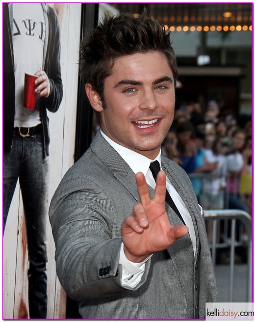 51396848 Neighbors Premiere held at the The Regency Village Theater in Westwood, California on April 28th , 2014 Neighbors Premiere held at the The Regency Village Theater in Westwood, California on April 28th , 2014.
Zac Efron FameFlynet, Inc - Beverly Hills, CA, USA - +1 (818) 307-4813