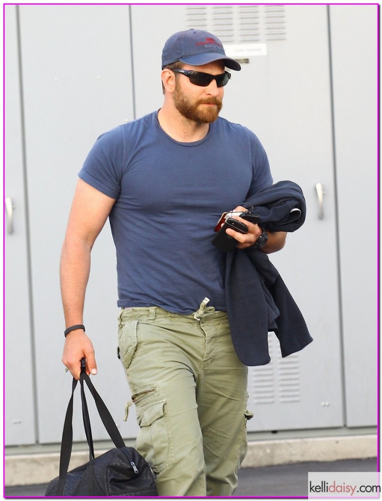 Bradley Cooper Rocks A Thick Beard In Beverly Hills 51399327 'American Hustle' actor Bradley Cooper shows off a thick beard while leaving a store in Beverly Hills, California on May 1, 2014. FameFlynet, Inc - Beverly Hills, CA, USA - +1 (818) 307-4813