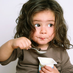 eating-yogurt1 eating-yogurt1